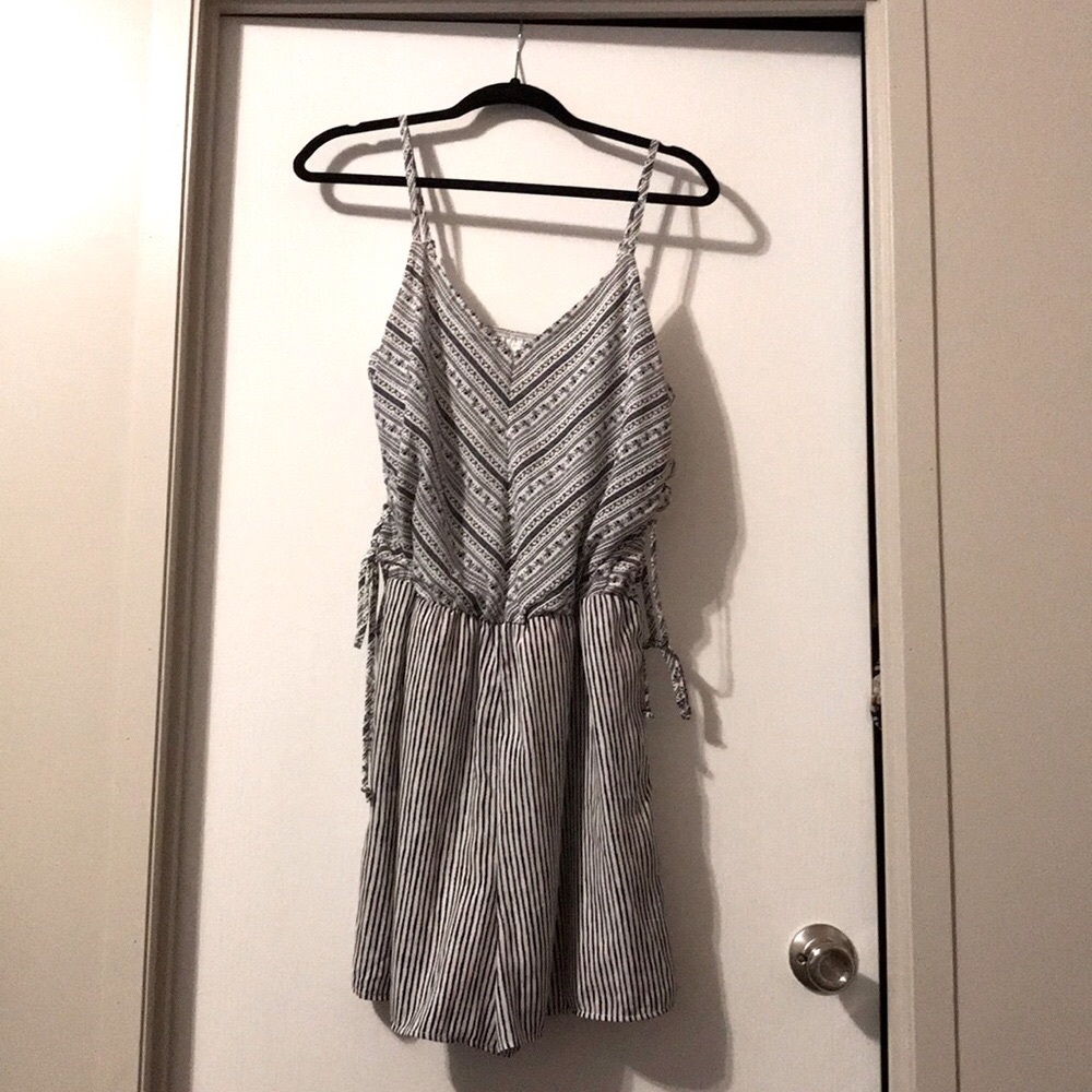 NWT Maurices Romper Size Large